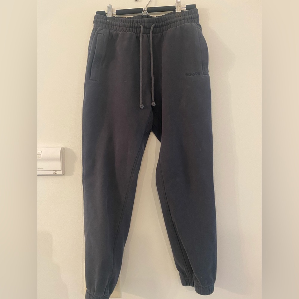 Roots sweats